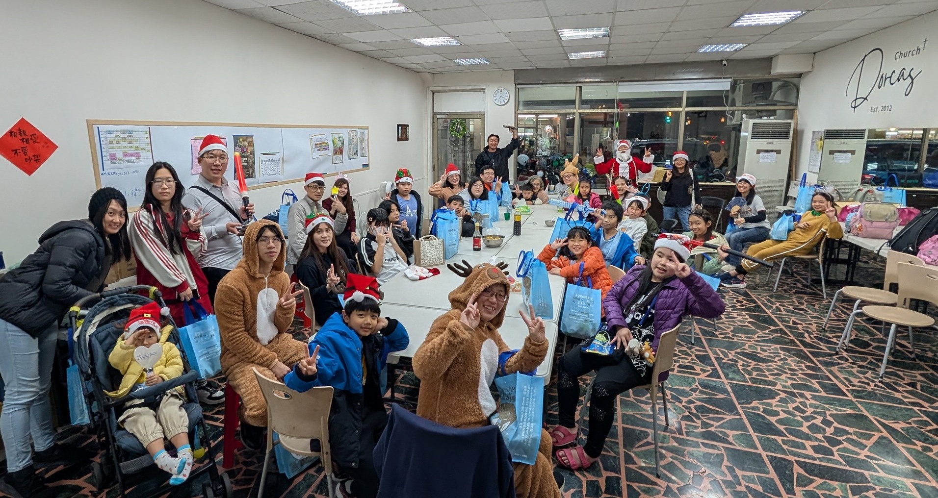 南崁平安夜 多加教會巷弄報佳音，傳遞愛與祝福的溫暖旅程